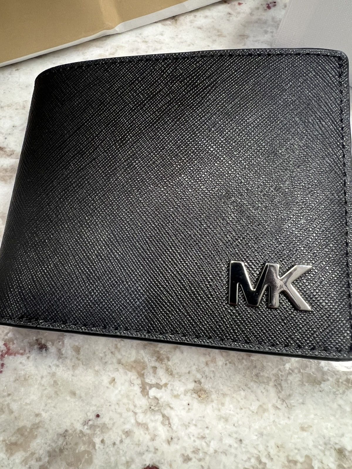 Michael Kors MICHAEL KORS Two-Tone Watch & Cooper Saffiano Leather Wallet Size 38 - 9 Thumbnail