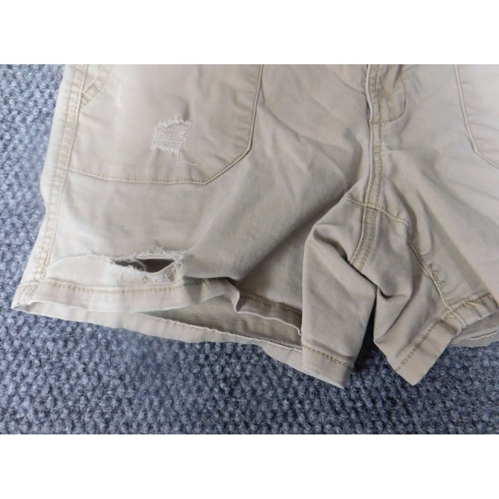 Mossimo Mossimo Womens Shorts 4 beige distressed Chino Knit Cotton Blend Zipper Flat Front Mid Rise Regular Casual Walking Womens Size 30" / US 8 / IT 44 - 5 Thumbnail
