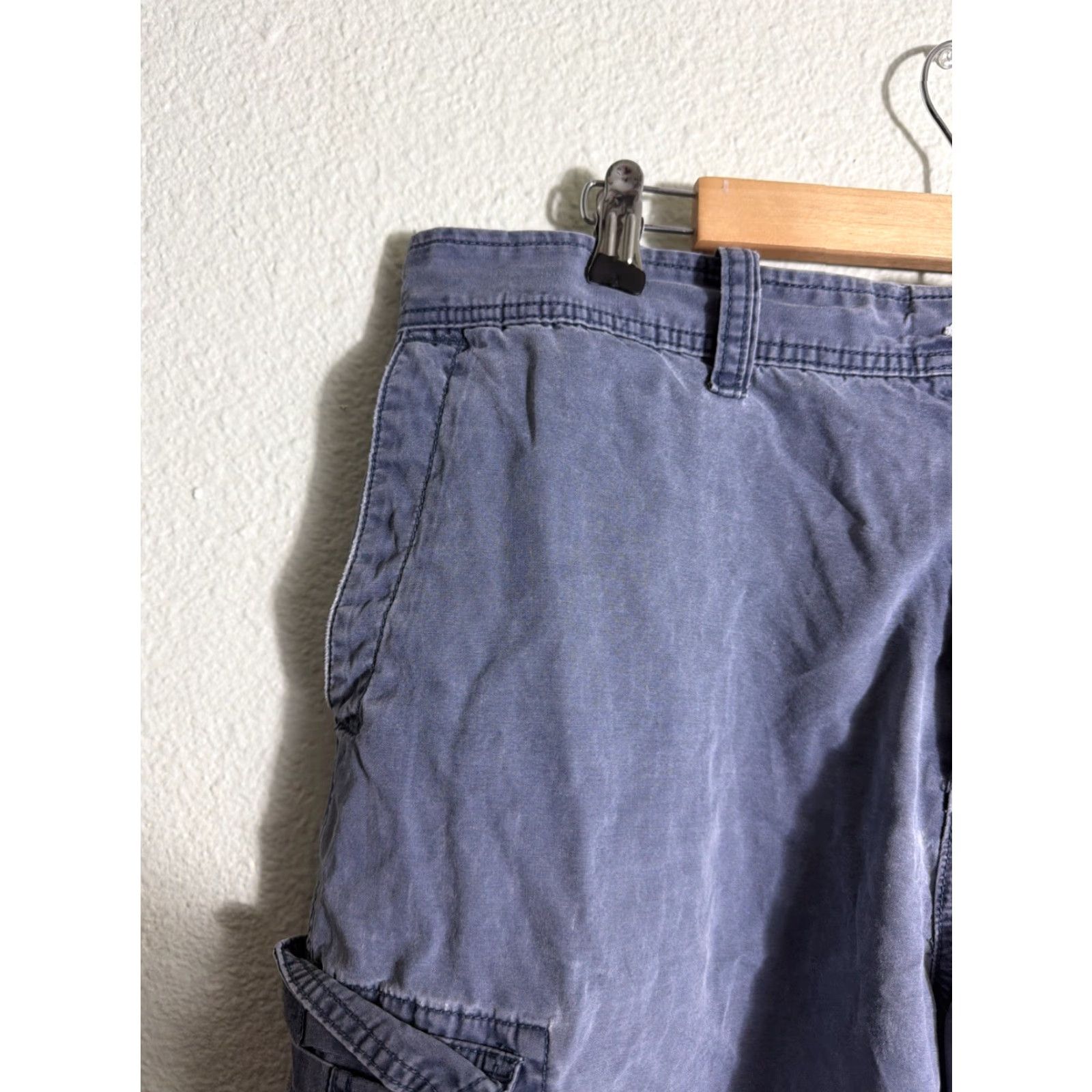 Eddie Bauer Eddie Bauer Mens Cargo Shorts Distressed Blue 36x10 Missing Button Flaw Regular Mens Size US 36 / EU 52 - 5 Thumbnail