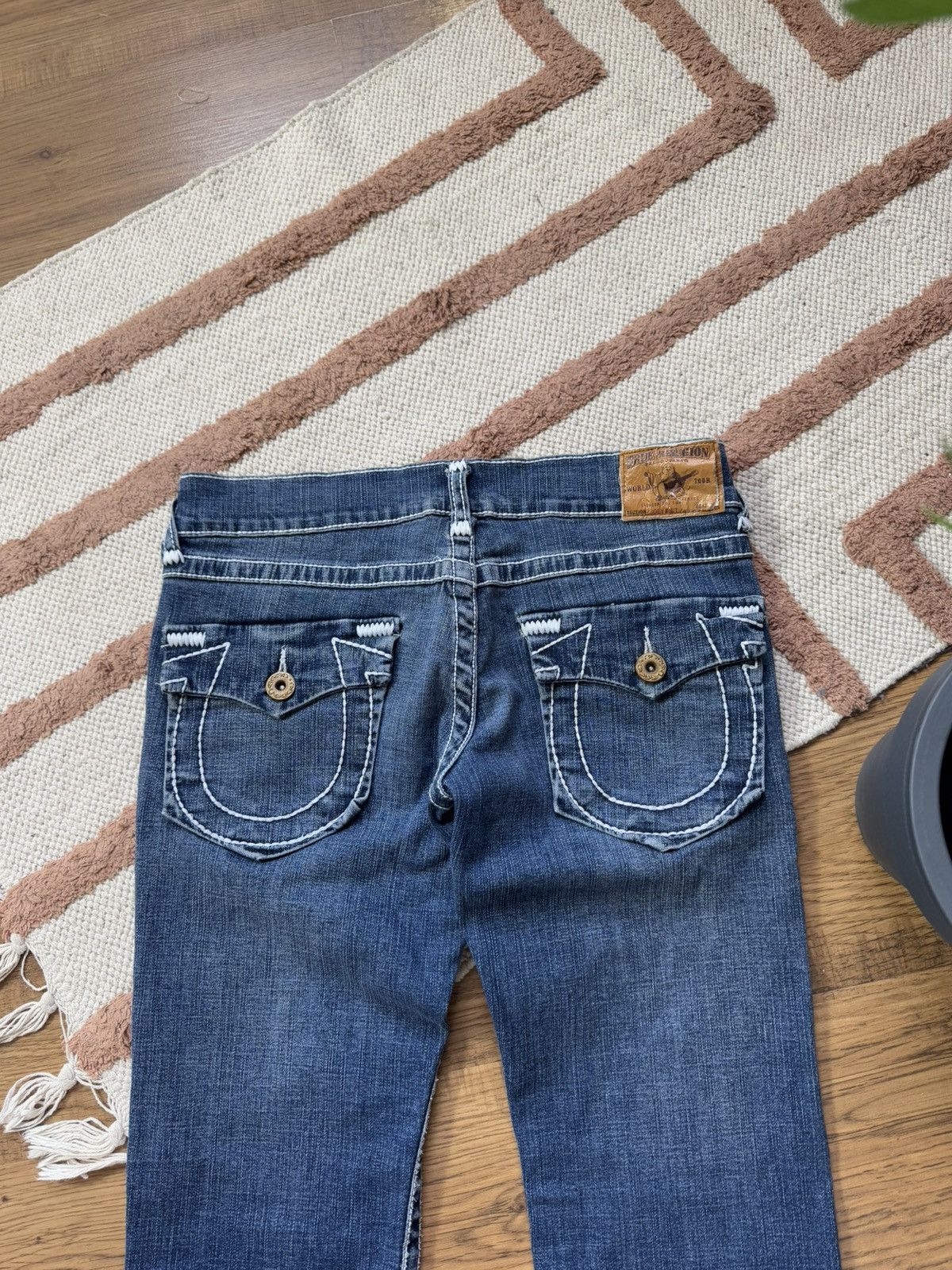 True Religion TRUE RELIGION DENIM CONTRAST STITCH JEANS STRAIGHT PANTS Size 29" - 5 Thumbnail