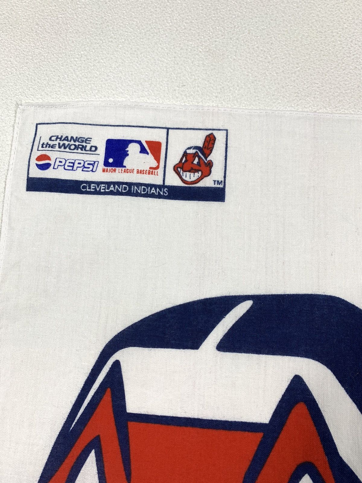 MLB × Vintage Handkerchief Mlb Cleveland Indians Size ONE SIZE - 3 Thumbnail