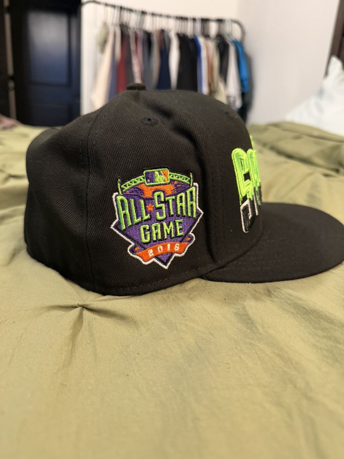 New Era New Era San Diego Padres Halloween fitted hats (2) 7 3/8 Size ONE SIZE - 8 Thumbnail