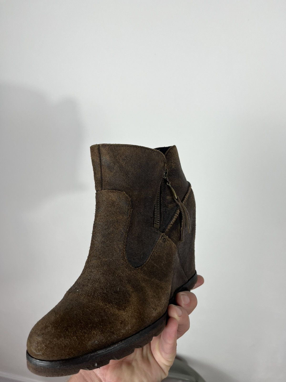 Ugg UGG Wedge Suede Ankle Boots Brown Zip EU 39 US 8 Platform Size US 8 / IT 38 - 9 Thumbnail