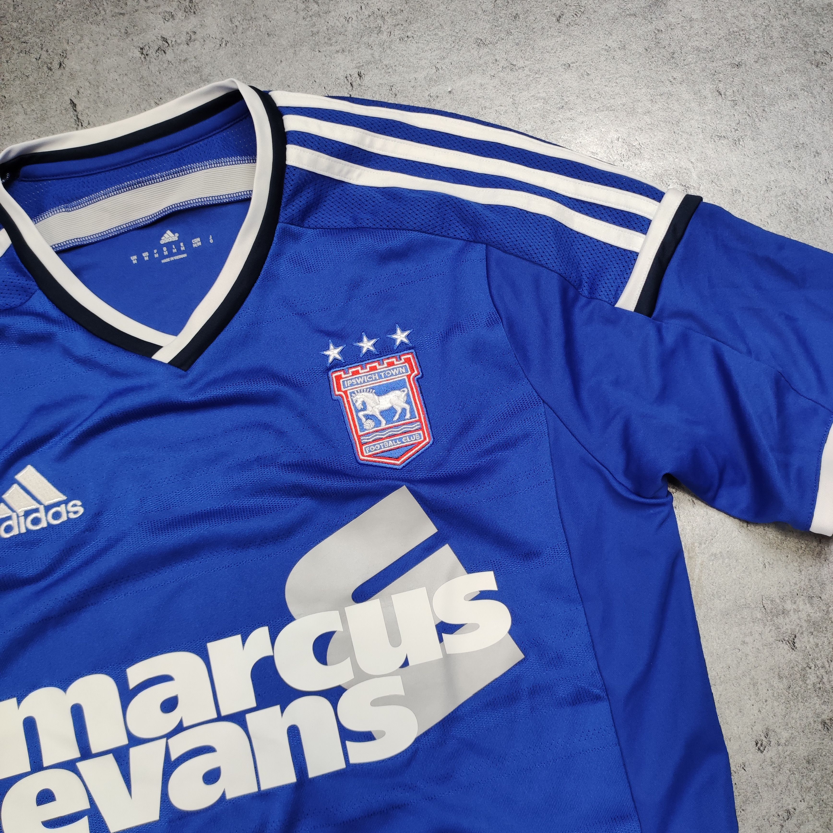 Adidas RARE 2015 Ipswitch Town Football Club Match AdiZero Jersey Size US M / EU 48-50 / 2 - 4 Thumbnail
