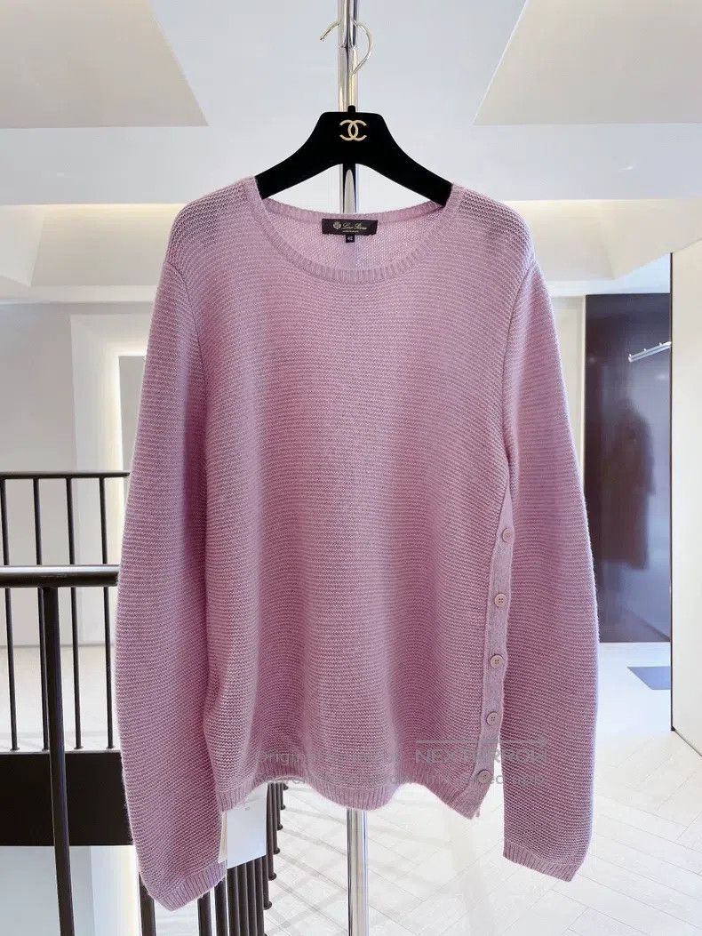 Loro Piana Loro Piana Pink side-button cashmere sweater Size S / US 4 / IT 40 - 1 Thumbnail