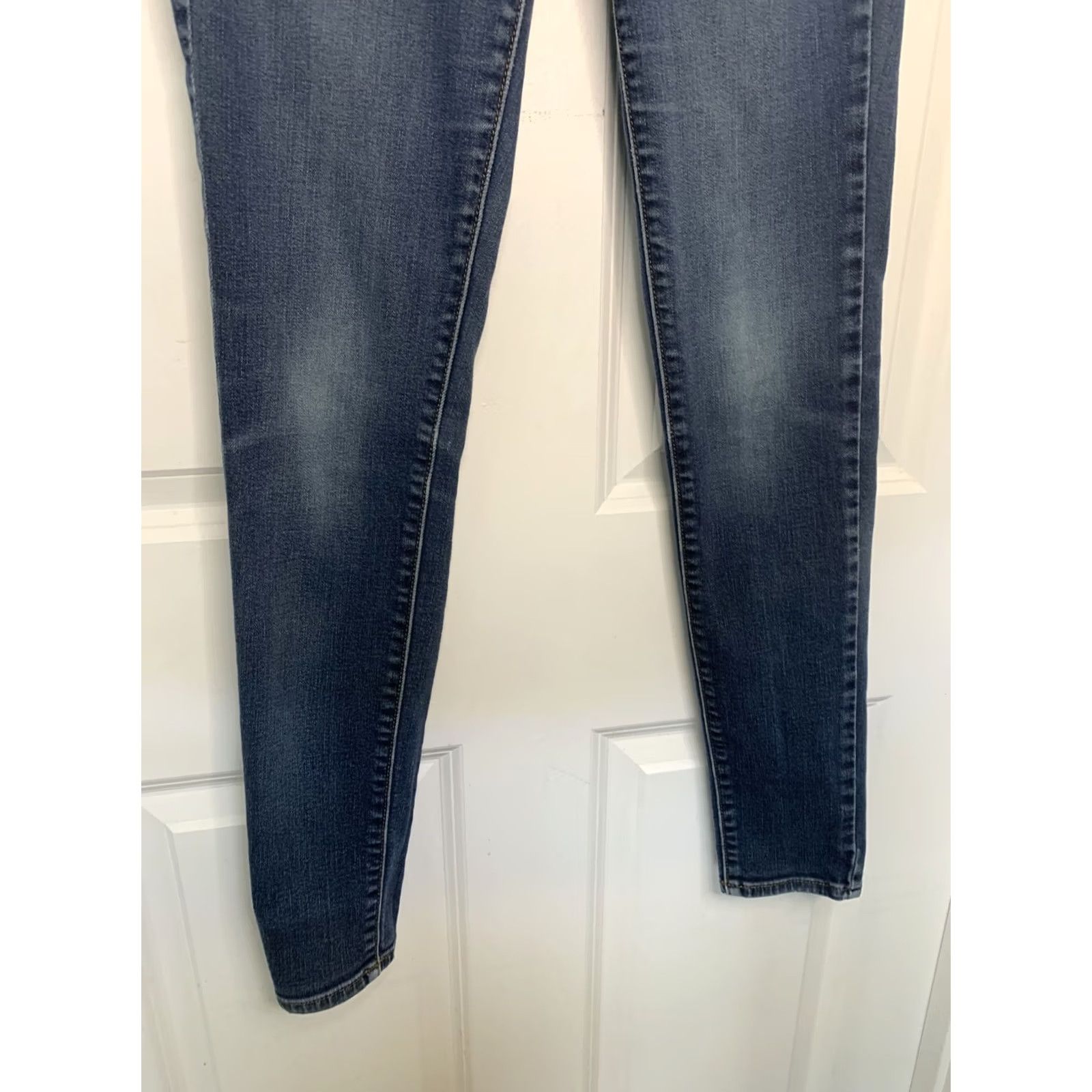 American Eagle Outfitters American Eagle Outfitters Jegging Jeans Slim Distressed Blue Size 2 Womens Regular Denim Shirt No N/A Size 26" / US 2 / IT 38 - 3 Thumbnail