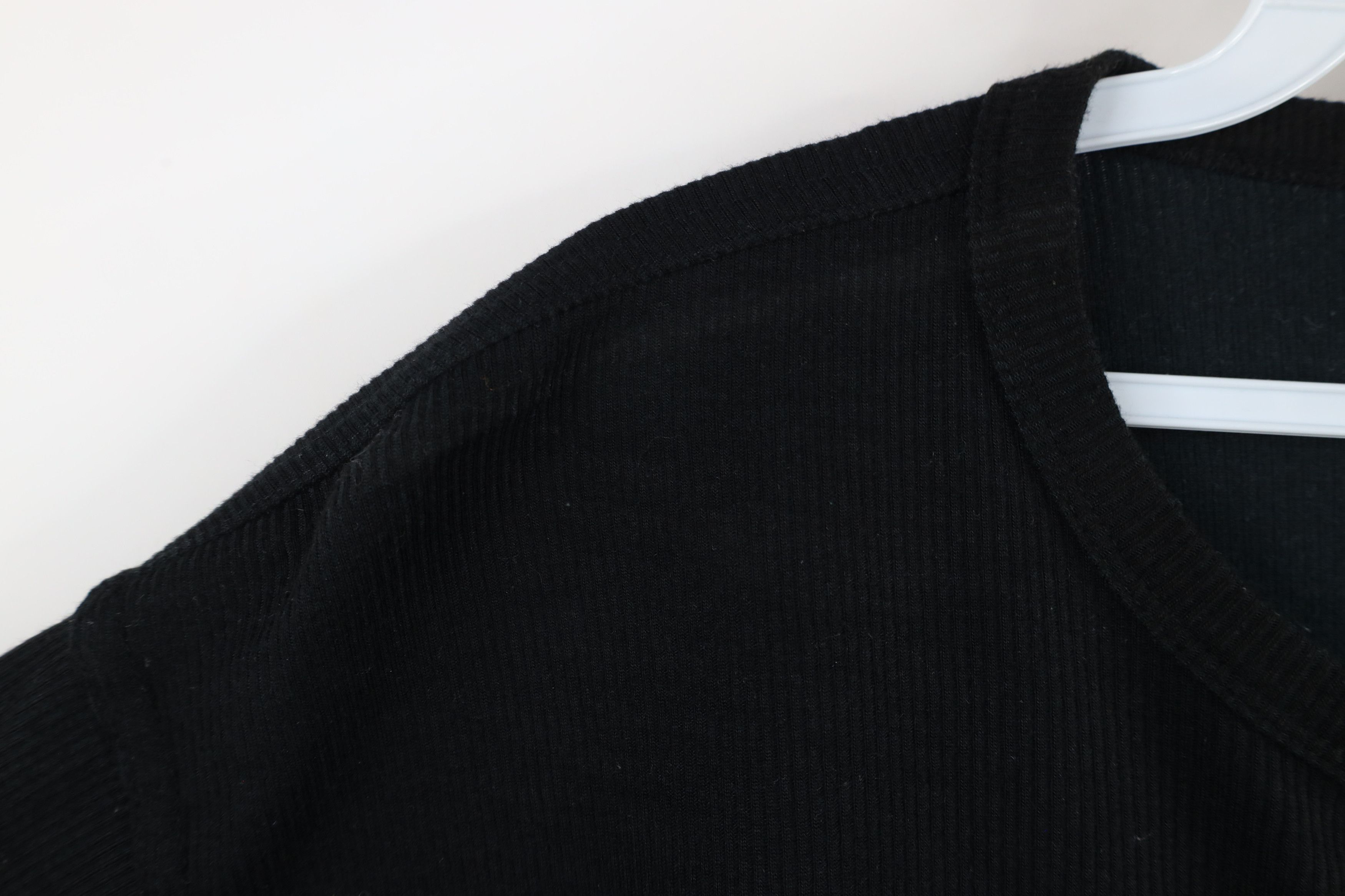 Vintage Vintage 90s Streetwear Knit Short Sleeve T-Shirt Black Size US XL / EU 56 / 4 - 5 Thumbnail
