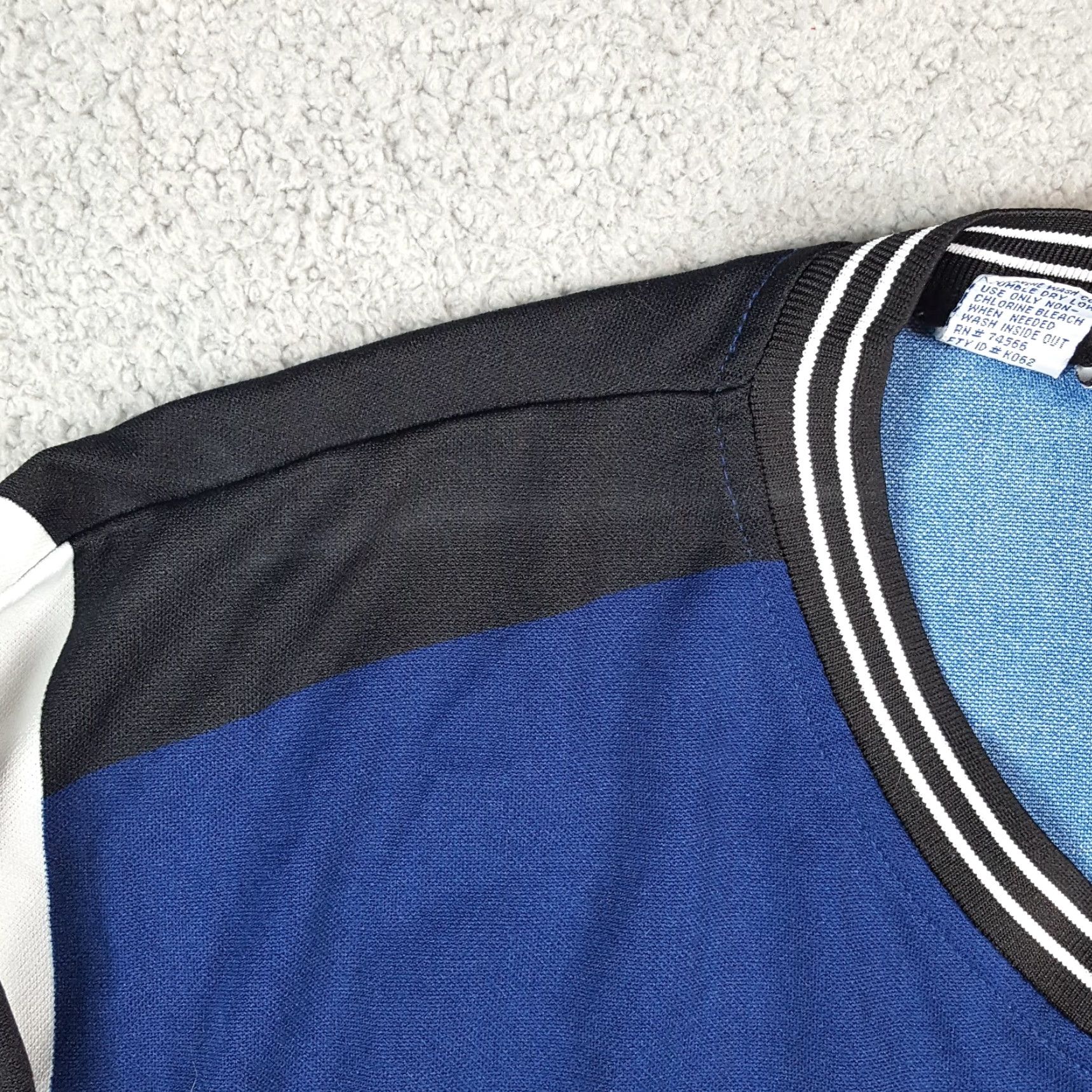 Vintage VINTAGE Pepsi Jersey Tee Men XL Blue 90s Retro Logo Sports T Shirt Cotton Short Sleeve Crew Neck Embroidered Logo Size US XL / EU 56 / 4 - 5 Thumbnail