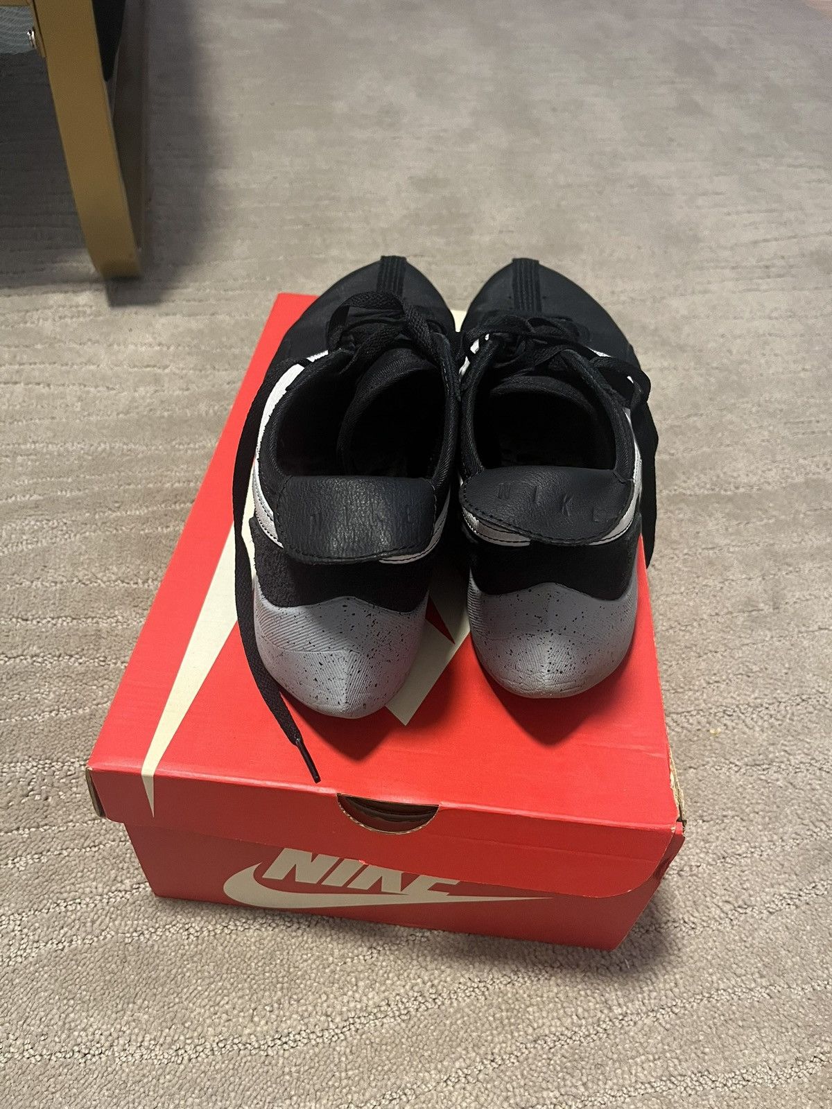 Nike moon racer
