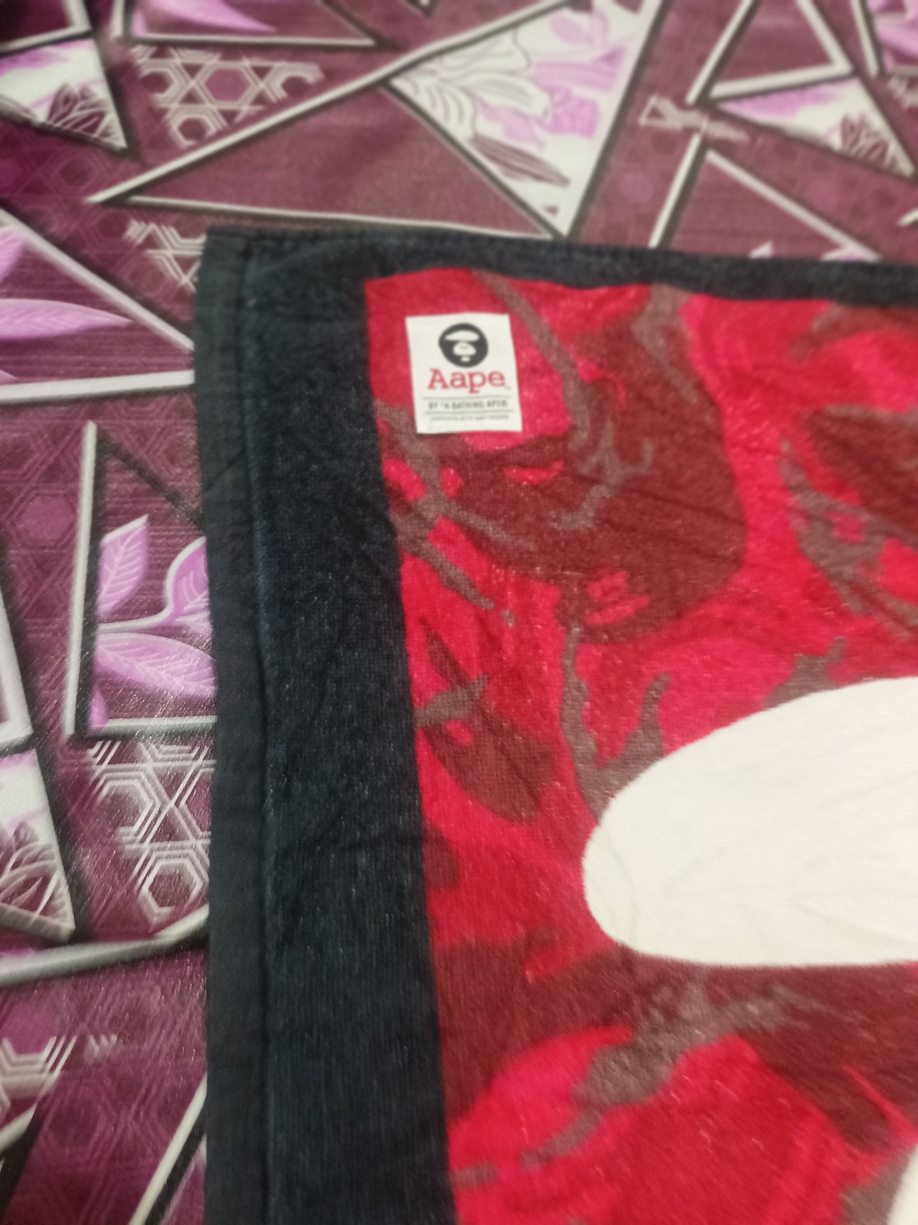 Aape Aape X Coca Cola Shower Towel product by a bathing ape Size ONE SIZE - 3 Thumbnail