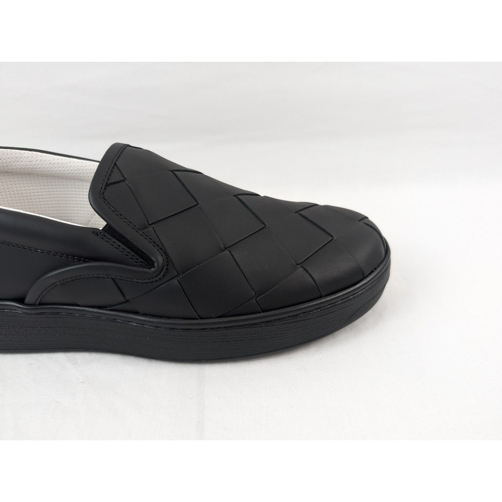 Bottega Veneta o1rshd1 Bolt Calf Intrecciato Sneakers in Nero Size US 7.5 / EU 40-41 - 3 Thumbnail