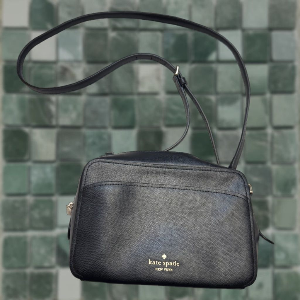 Vintage kate spade new york Lauryn Camera Bag Crossbody Purse Black Gold Womens Size ONE SIZE - 1 Thumbnail