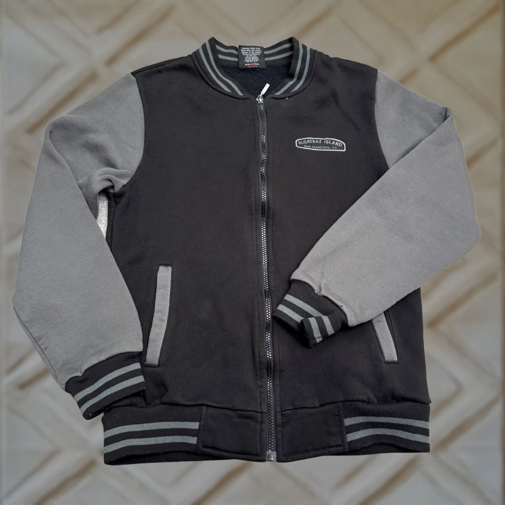 Vintage Golden Gate National Parks Alcatraz Island Bomber Jacket M Black Gray Vintage-Style? No Size US M / EU 48-50 / 2 - 1 Thumbnail