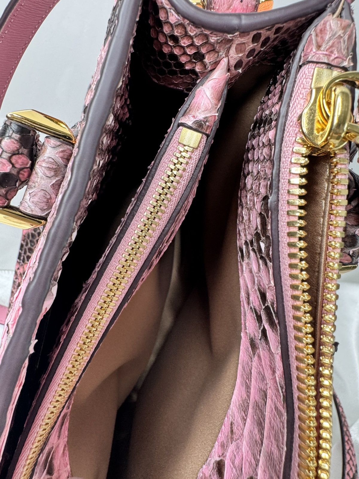 Michael Kors RARE 2015 Michael Kors Pink Python Casey Satchel Bag Size ONE SIZE - 13 Thumbnail