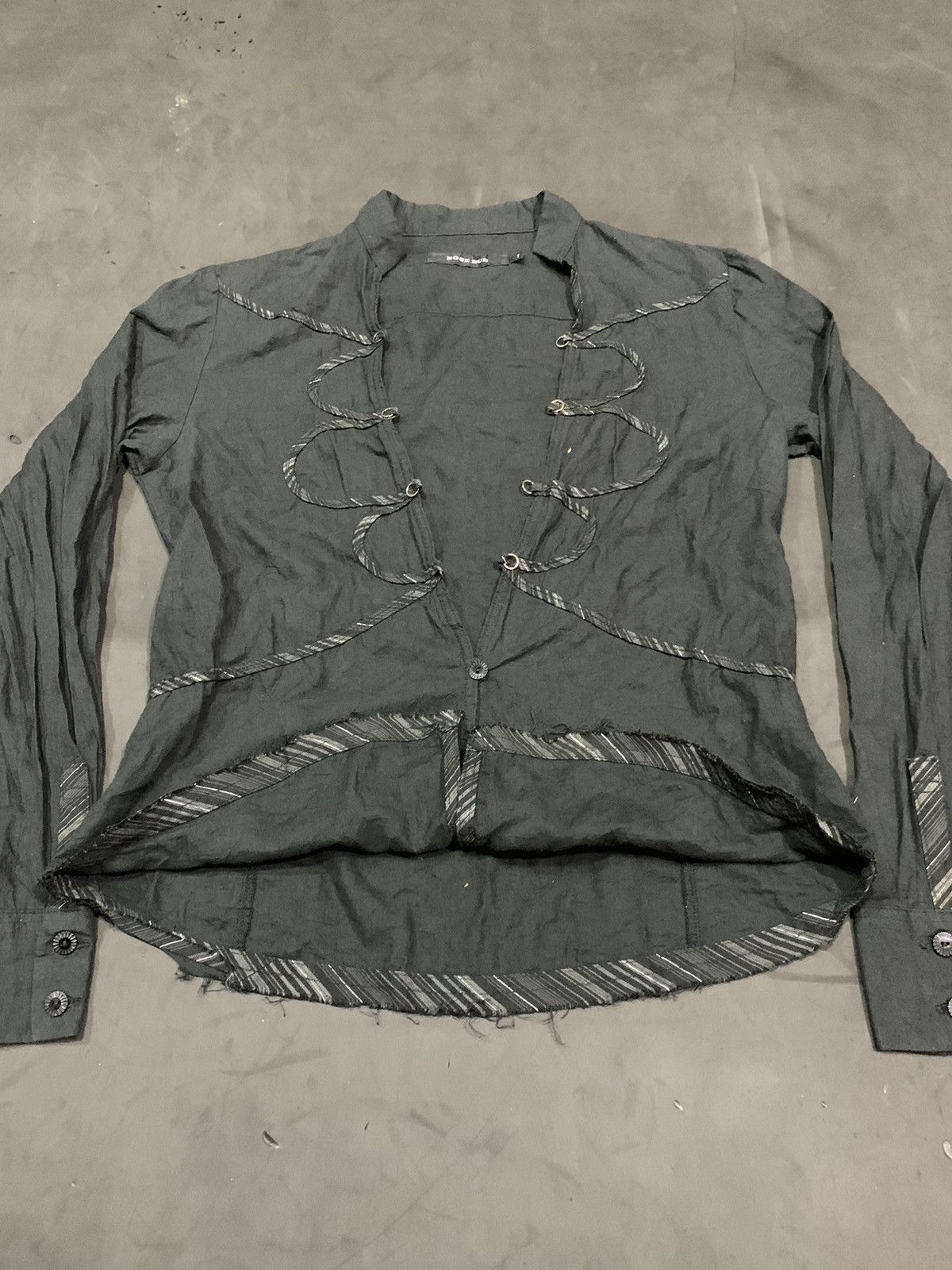 14th Addiction 💸BINDINGOFFER💸Rose bud napoleon shirt Size XS / US 0-2 / IT 36-38 - 4 Thumbnail