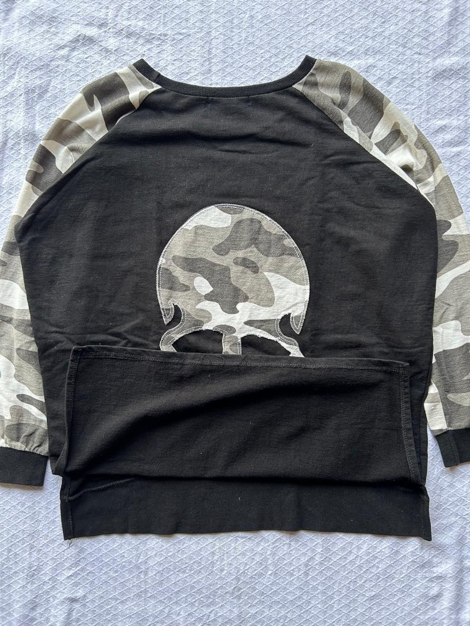 Japanese Brand Japanese camo skull longsleeve Size US L / EU 52-54 / 3 - 8 Thumbnail