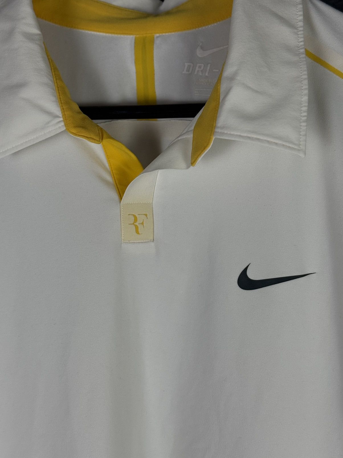 Nike Nike Roger Federer RF 2011 Australian Open Shirt Jersey XL Size US XL / EU 56 / 4 - 5 Thumbnail