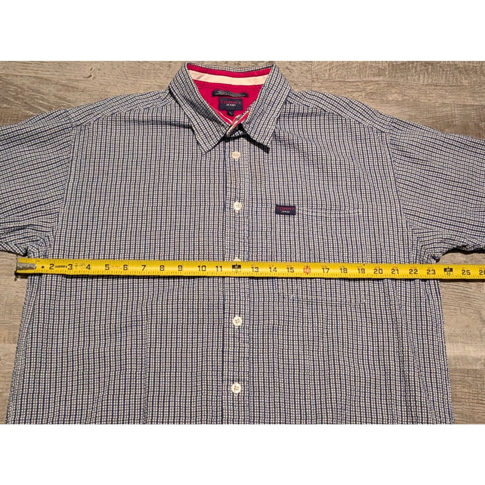 Tommy Hilfiger VINTAGE Tommy Hilfiger Button-Up Shirt Short Sleeve Seersucker Check Navy Crinkle L 90s Men’s Shirt Size US L / EU 52-54 / 3 - 7 Thumbnail