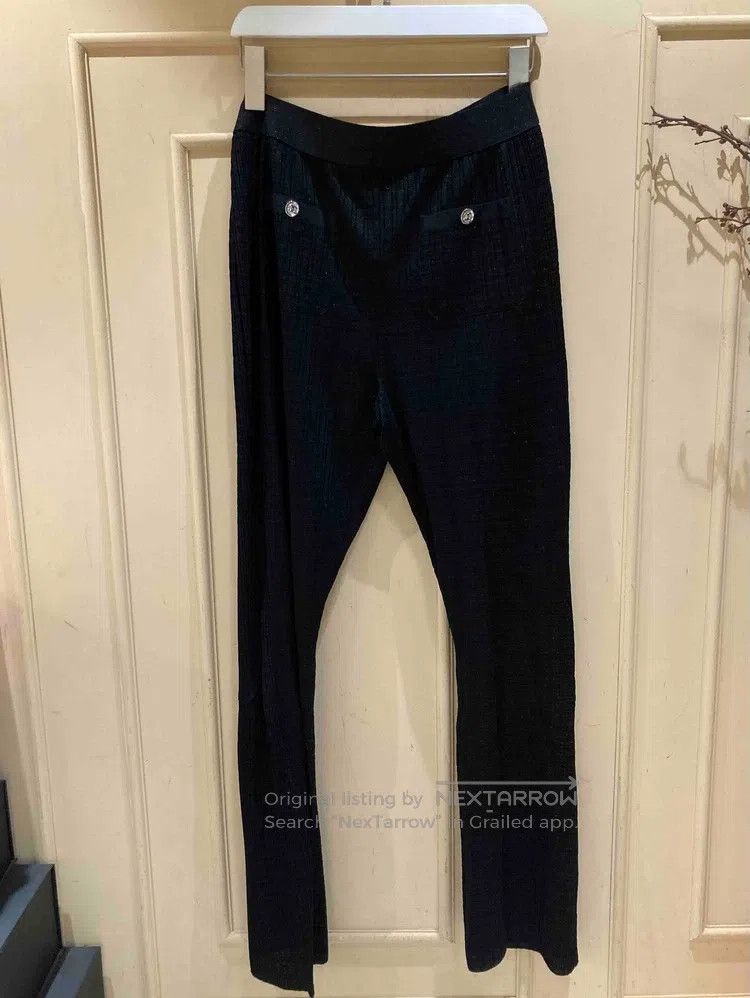Chanel Chanel 23a Dakar black glitter trousers Size 25" / US 0 / IT 36 - 1 Thumbnail