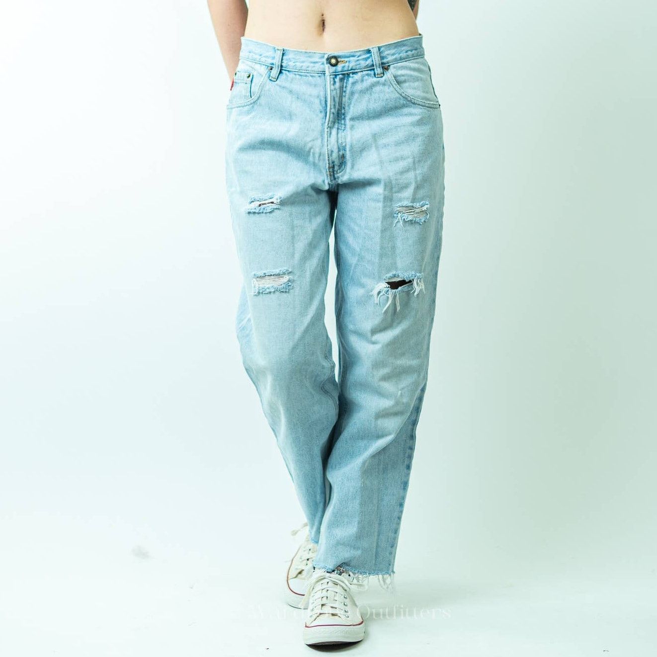 Vintage Vintage 90's Bugle Boy Gold Crest Mom Jeans - 33x30 Size 33" - 1 Thumbnail
