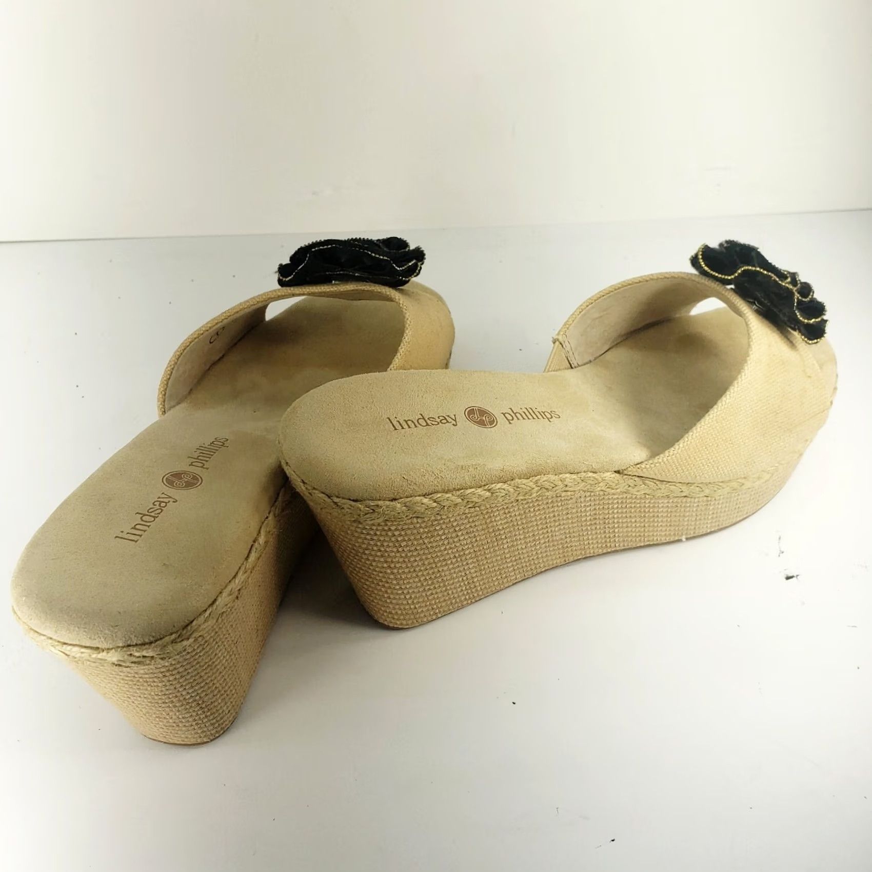 Vintage Lindsay Phillips Wedge Heel Sandals Interchangeable Flower Snaps Womens Sandal 7 Beige Floral Rhinestone Slip On Size US 7 / IT 37 - 4 Thumbnail