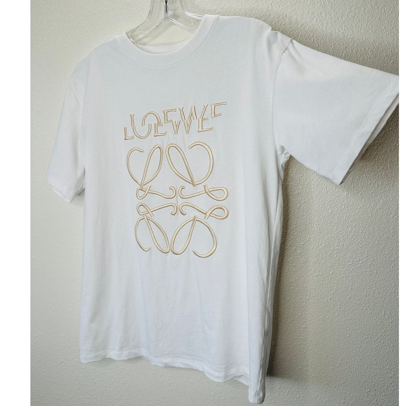Loewe Loewe White Short Sleeve Cream Embroidered Logo Graphic Tee Size US S / EU 44-46 / 1 - 1 Thumbnail