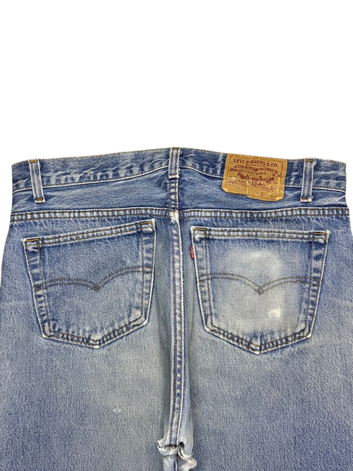 Levi's Vintage 90s Levis 501xx Faded Wash Distress Loose Jeans Size US 33 - 8 Thumbnail