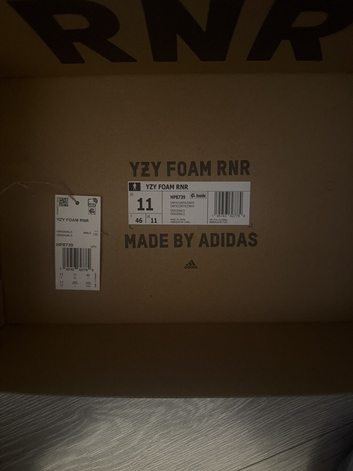 Yeezy Adidas YEEZY foam rnnrs onyx Size US 11 / EU 44 - 10 Thumbnail