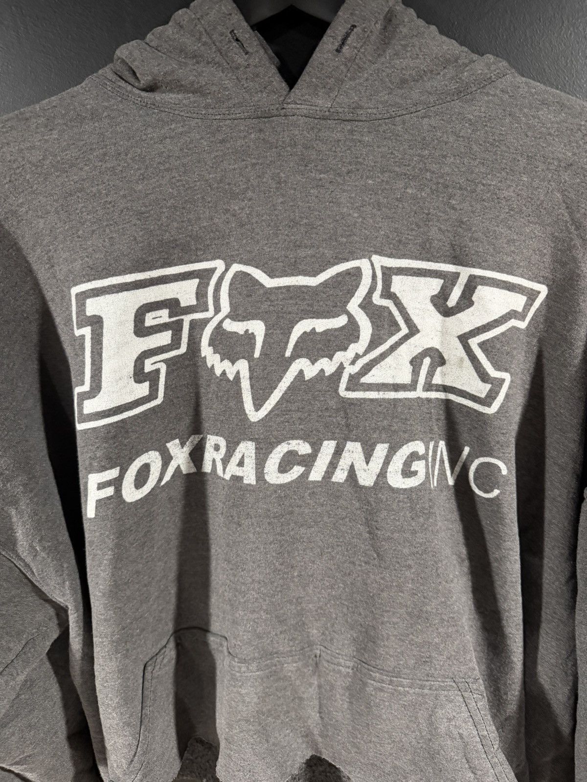 Fox Racing 2000s Y2K Vintage Fox Racing Cropped Faded Grunge Hoodie XL Size US XL / EU 56 / 4 - 2 Thumbnail