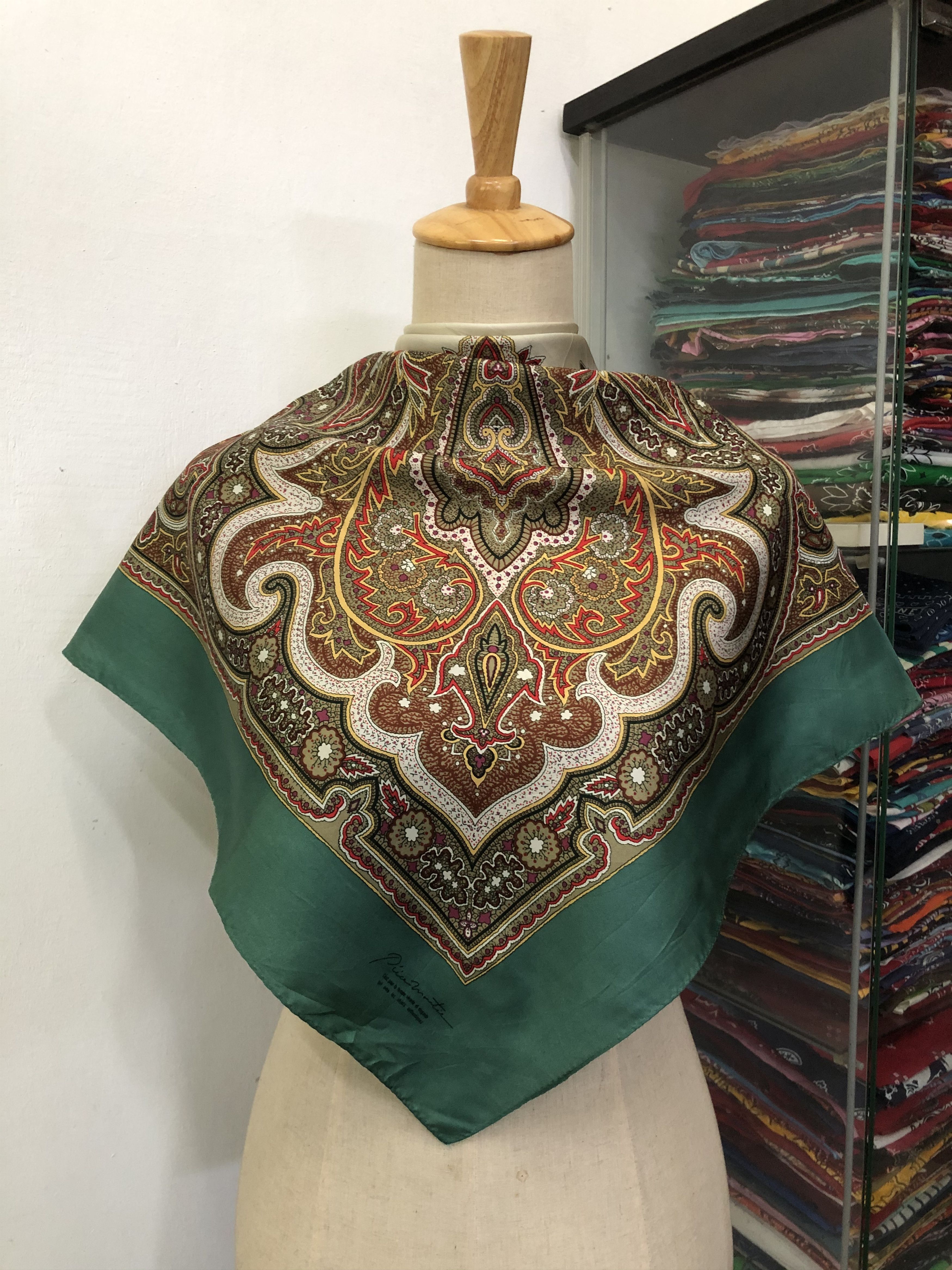 Vintage Vintage Silk Scarf Size ONE SIZE - 1 Thumbnail