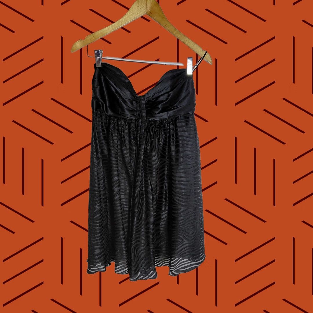 Express Express Silk Blend Strapless Dress Black Solid Sleeveless Knee Length Size 8 Regular Women Adult Dress Size M / US 6-8 / IT 42-44 - 1 Thumbnail