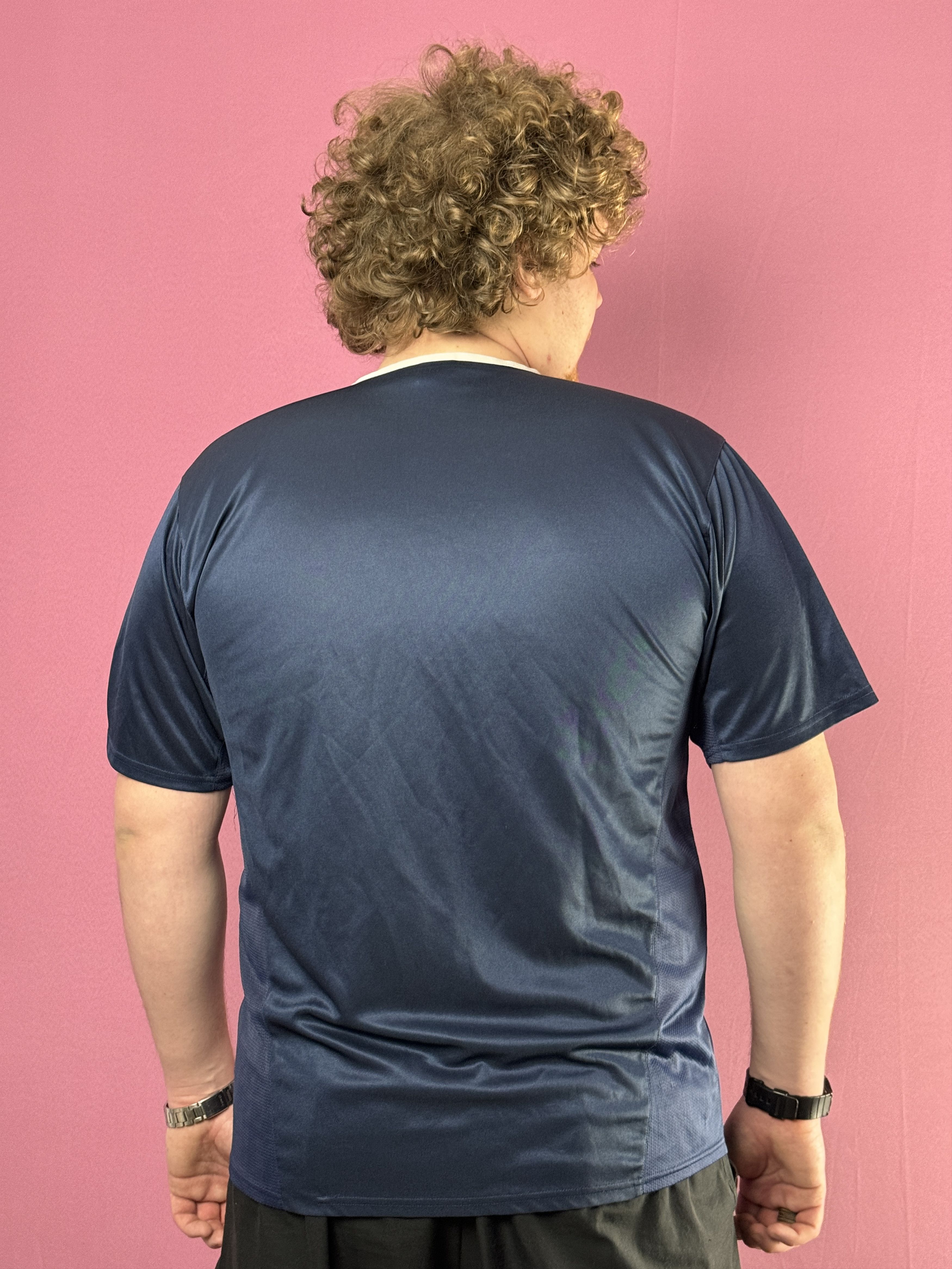 Nike Y2K Nike Vintage Men's Gradient T-Shirt - XL Size US XL / EU 56 / 4 - 3 Thumbnail