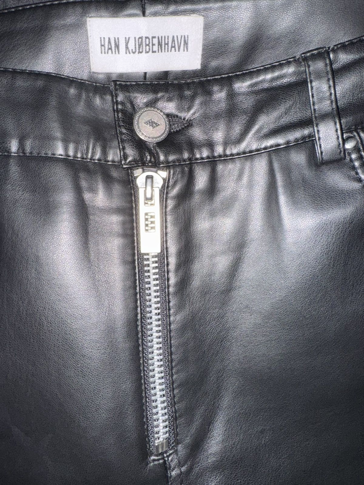 Han Kjobenhavn Black Tapered Zip Faux-Leather Pants Size US 34 / EU 50 - 3 Thumbnail