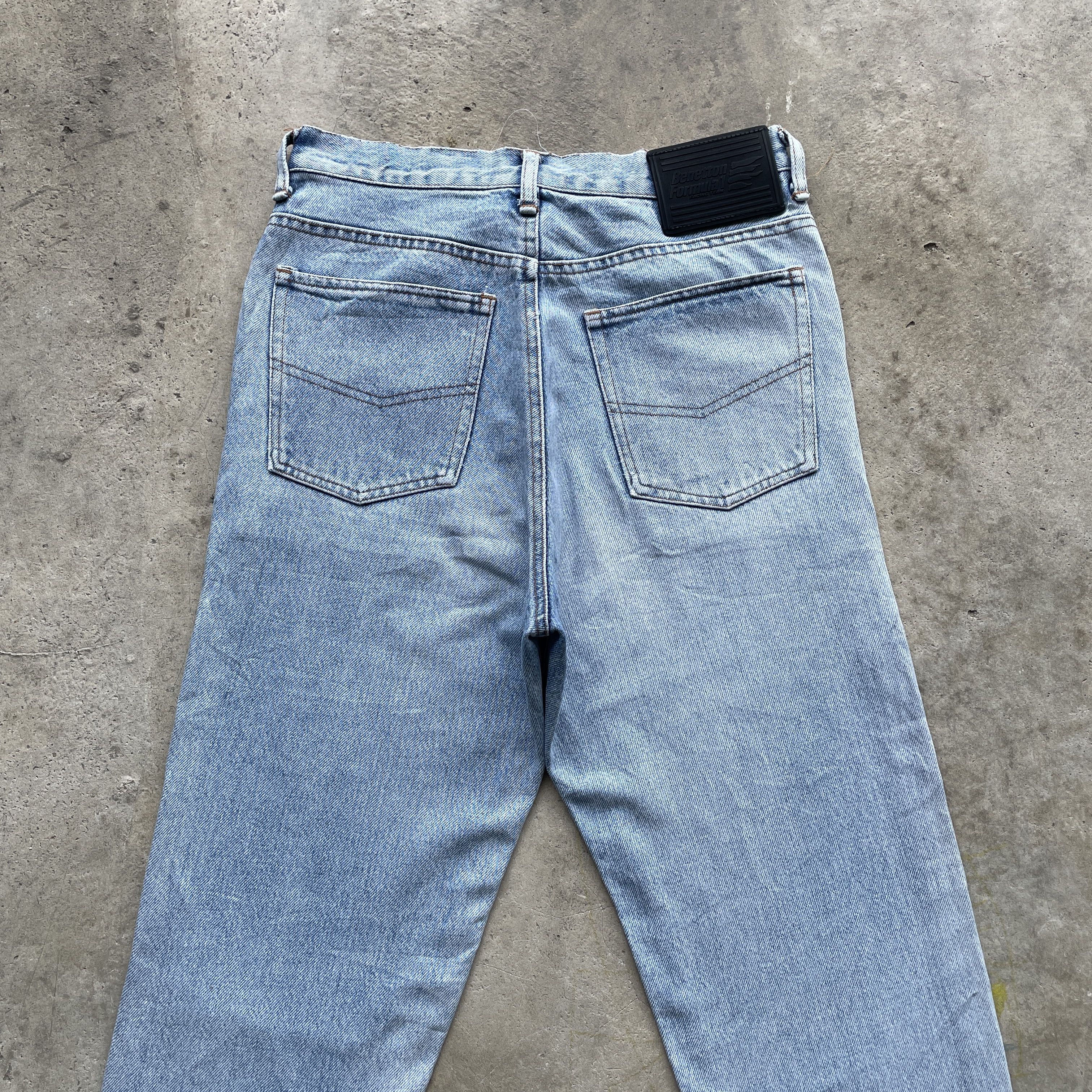 Benetton × Jean Vintage Benetton Formula 1 Distressed Jeans Wash Denim Pants Size US 27 - 9 Thumbnail