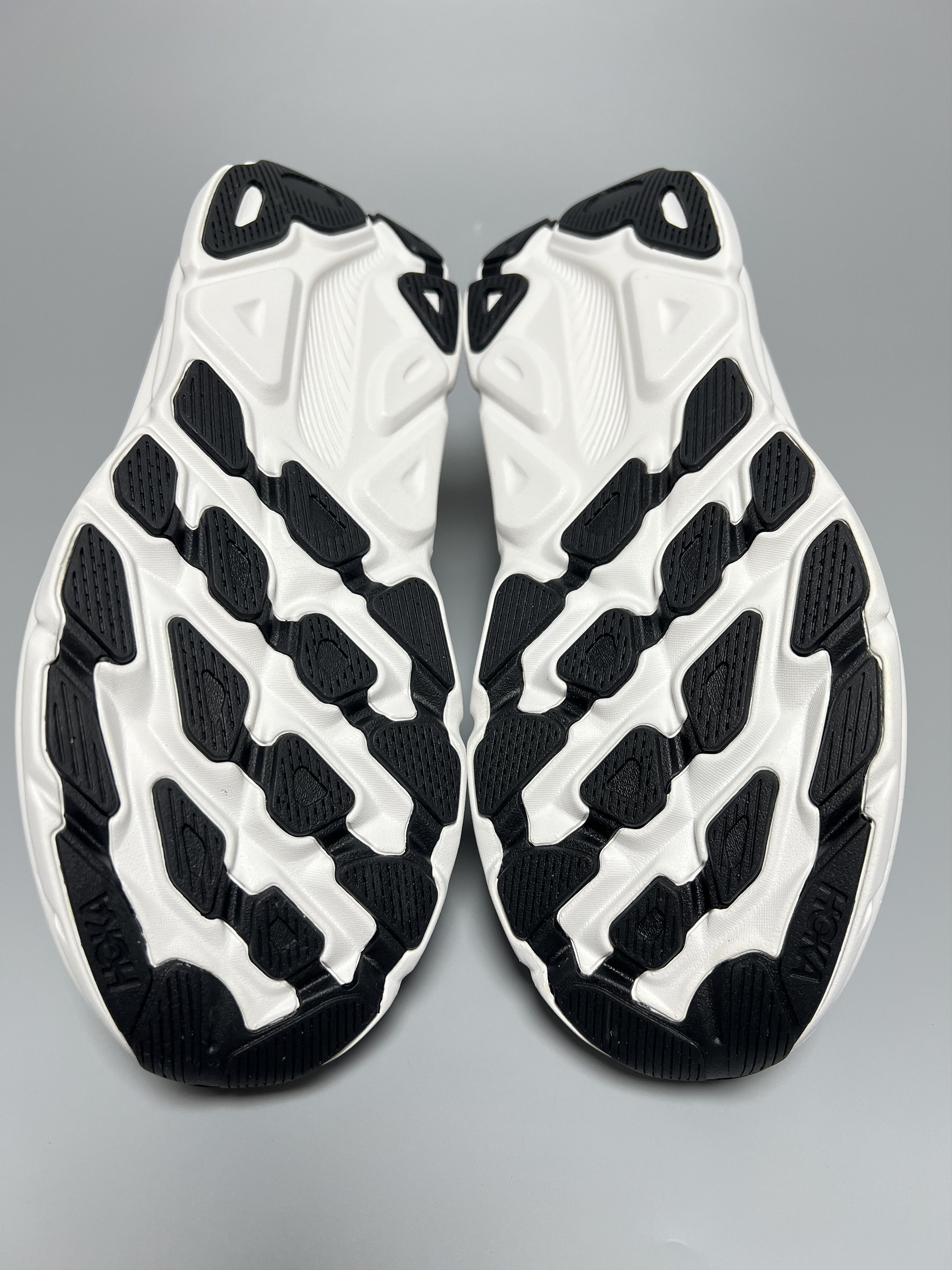 Hoka 10.5D Hoka One One Clifton 9 Running Shoes Walking Gym Size US 10.5 / EU 43-44 - 14 Thumbnail
