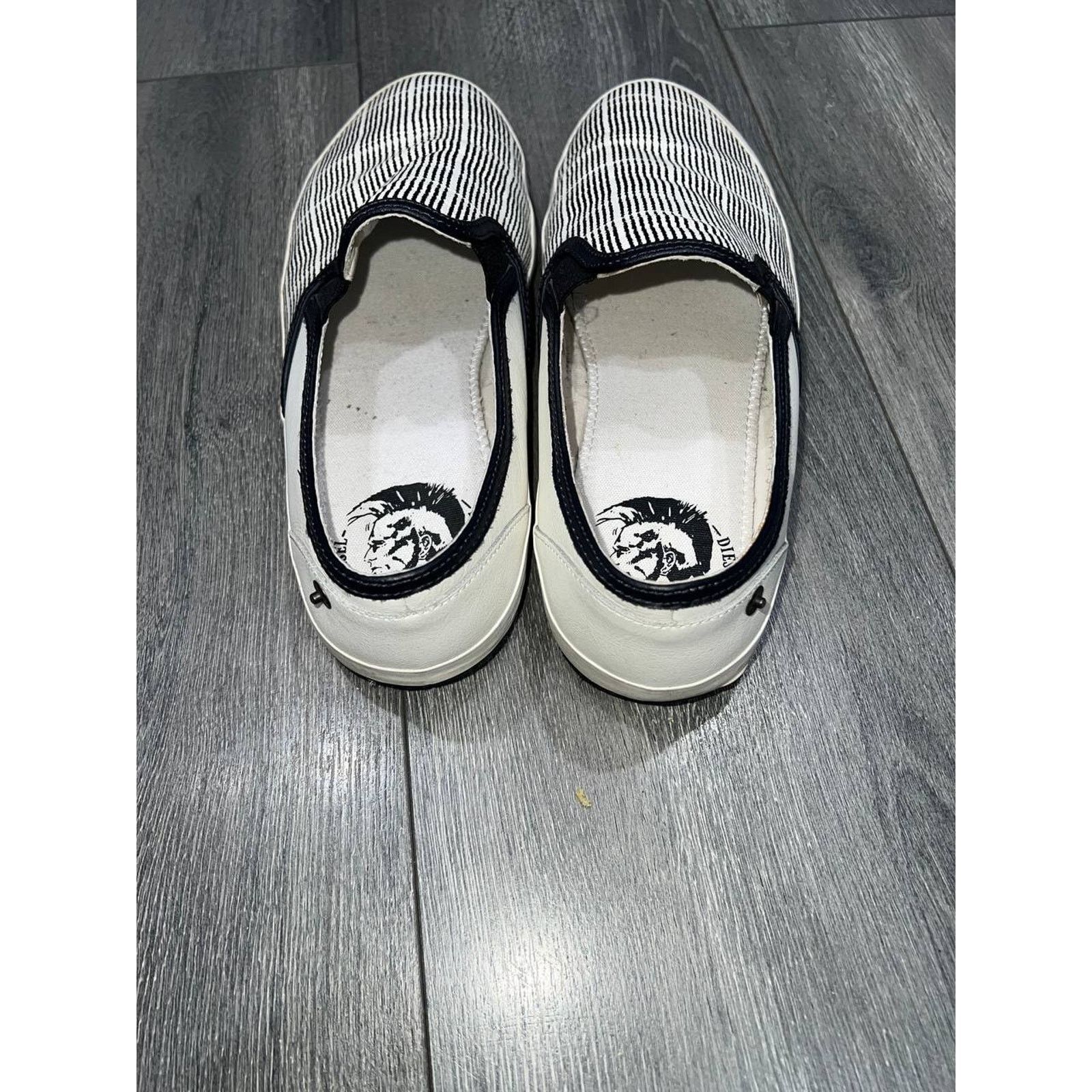 Diesel DIESEL Men's White striped leather Sneakers 10.5 S000058 Size US 9.5 / EU 42-43 - 12 Thumbnail