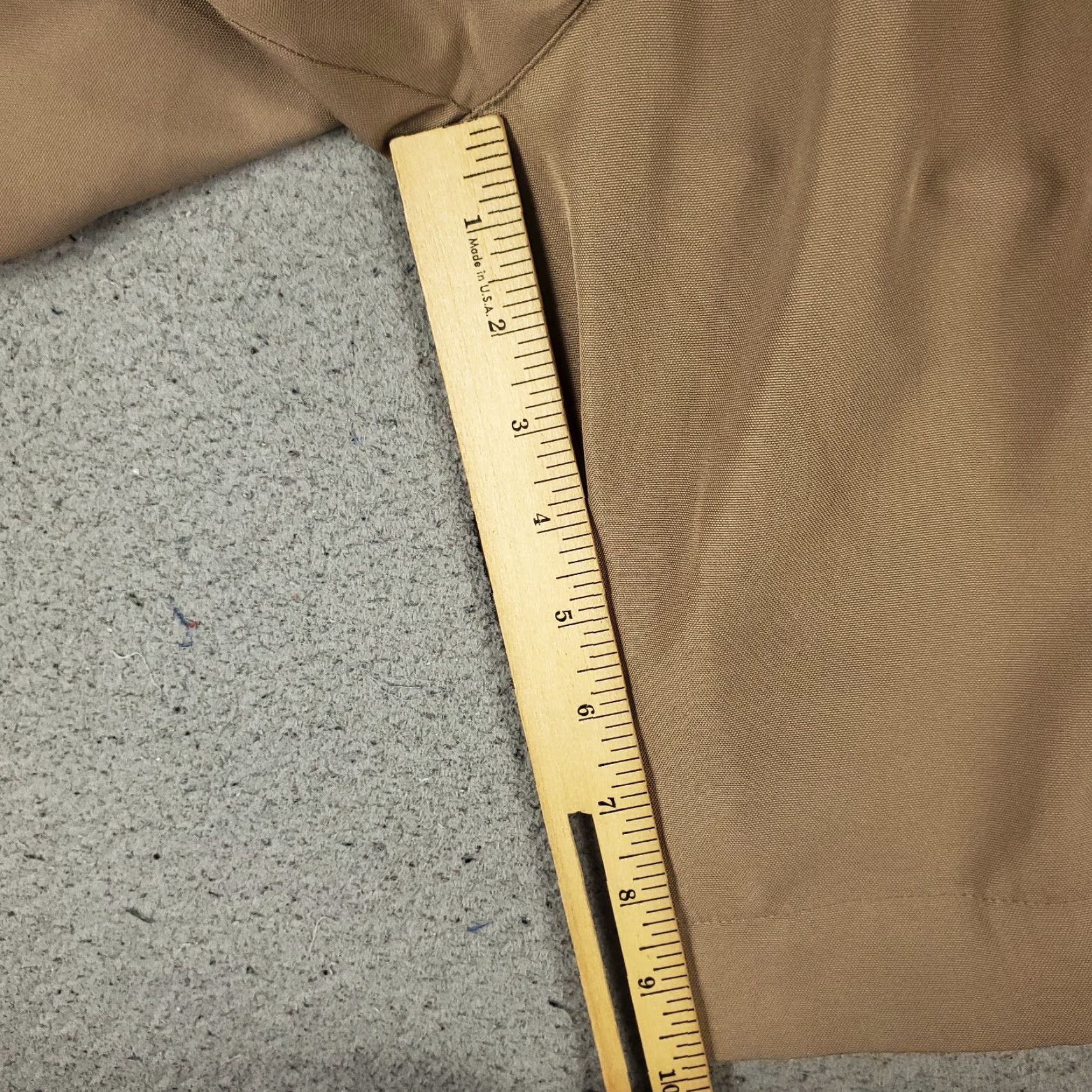 Nike Nike Shorts Mens Size 38 Brown Golf Dri Fit Casual Pleated Chino * Size US 38 / EU 54 - 7 Thumbnail