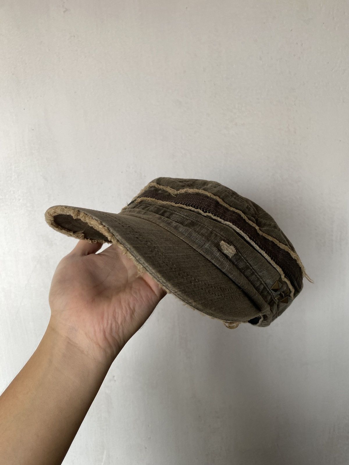 If Six Was Nine × Japanese Brand × Le Grande Bleu (L.G.B.) Cadet Distressed Zipper Goth Hat Size ONE SIZE - 6 Thumbnail