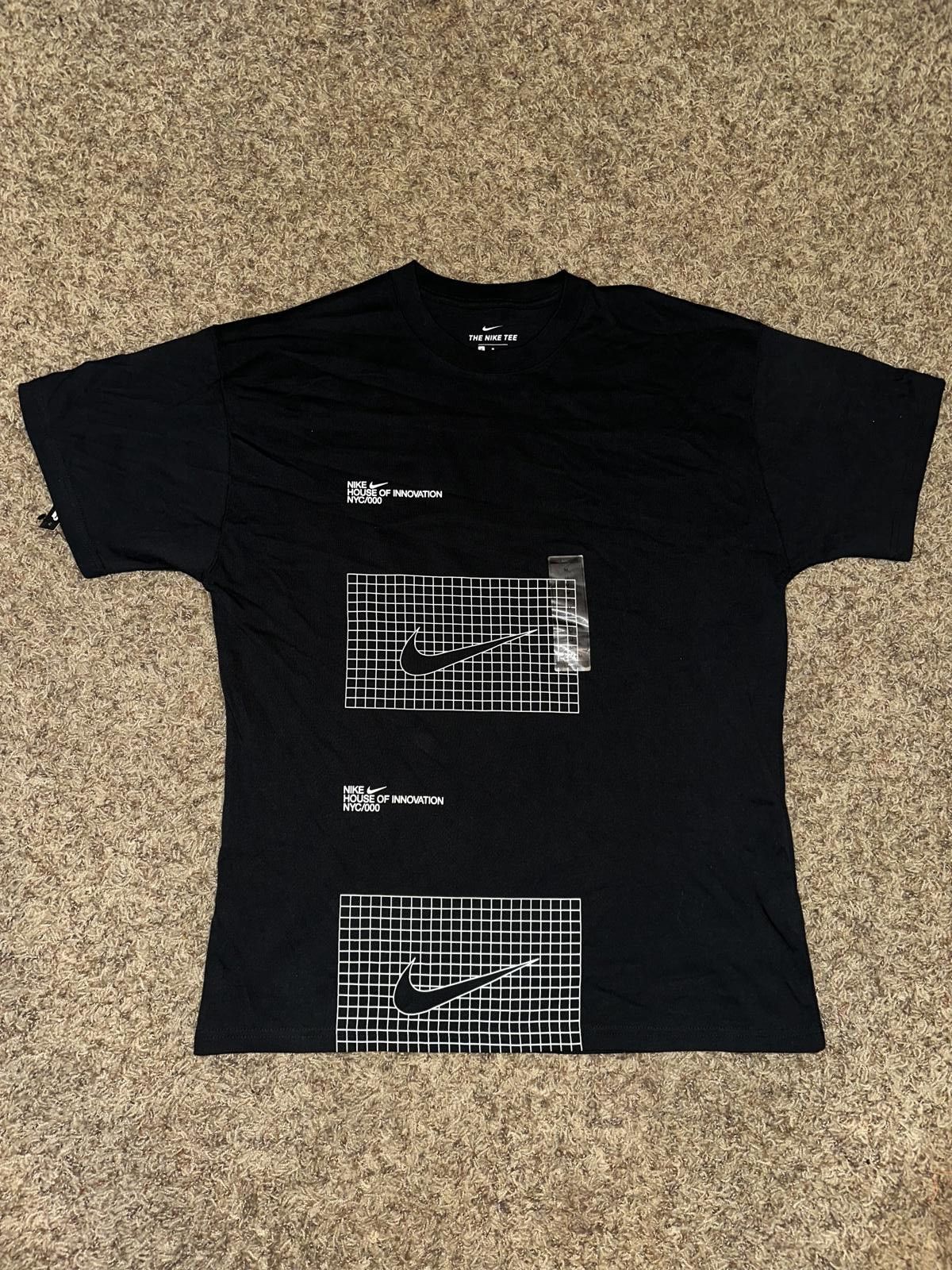 Nike Nike Sportswear Men’s House of Innovation (NYC) Black T-Shirt Size US M / EU 48-50 / 2 - 1 Thumbnail
