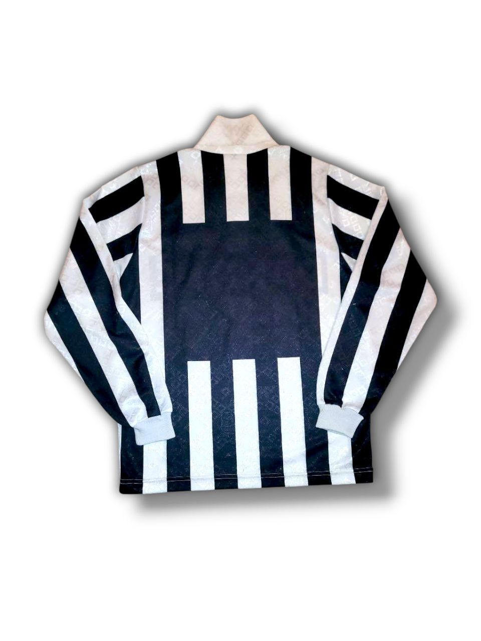 Kappa Vintage 1992-1994 Juventus Home Shirt by (Danone Sponsor) Size US S / EU 44-46 / 1 - 2 Thumbnail