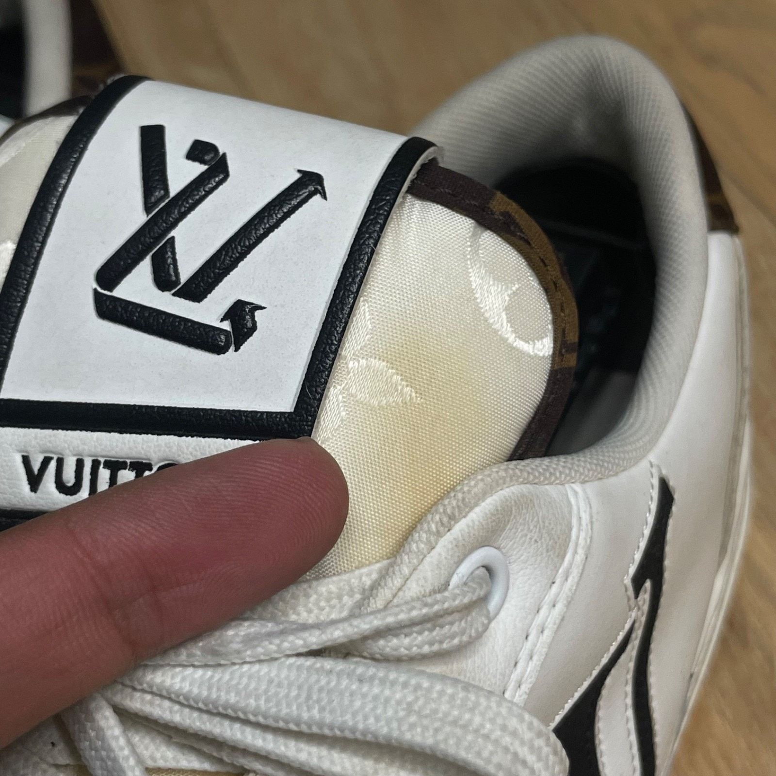 Louis Vuitton Louis Vuitton Charlie Sneakers Leather LV Shoes MEN WHITE Size US 9.5 / EU 42-43 - 12 Thumbnail