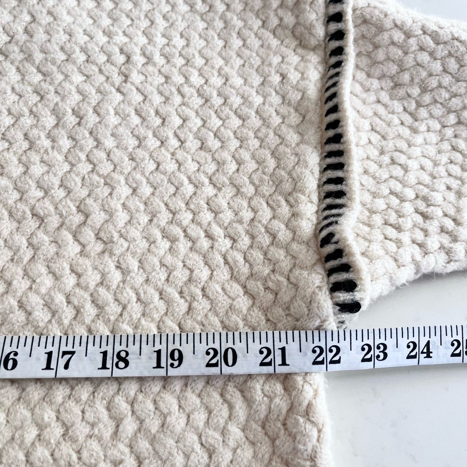 Zara Zara Cream Contrast Topstitching Woven Knit Pullover Sweater Size S / US 4 / IT 40 - 6 Thumbnail