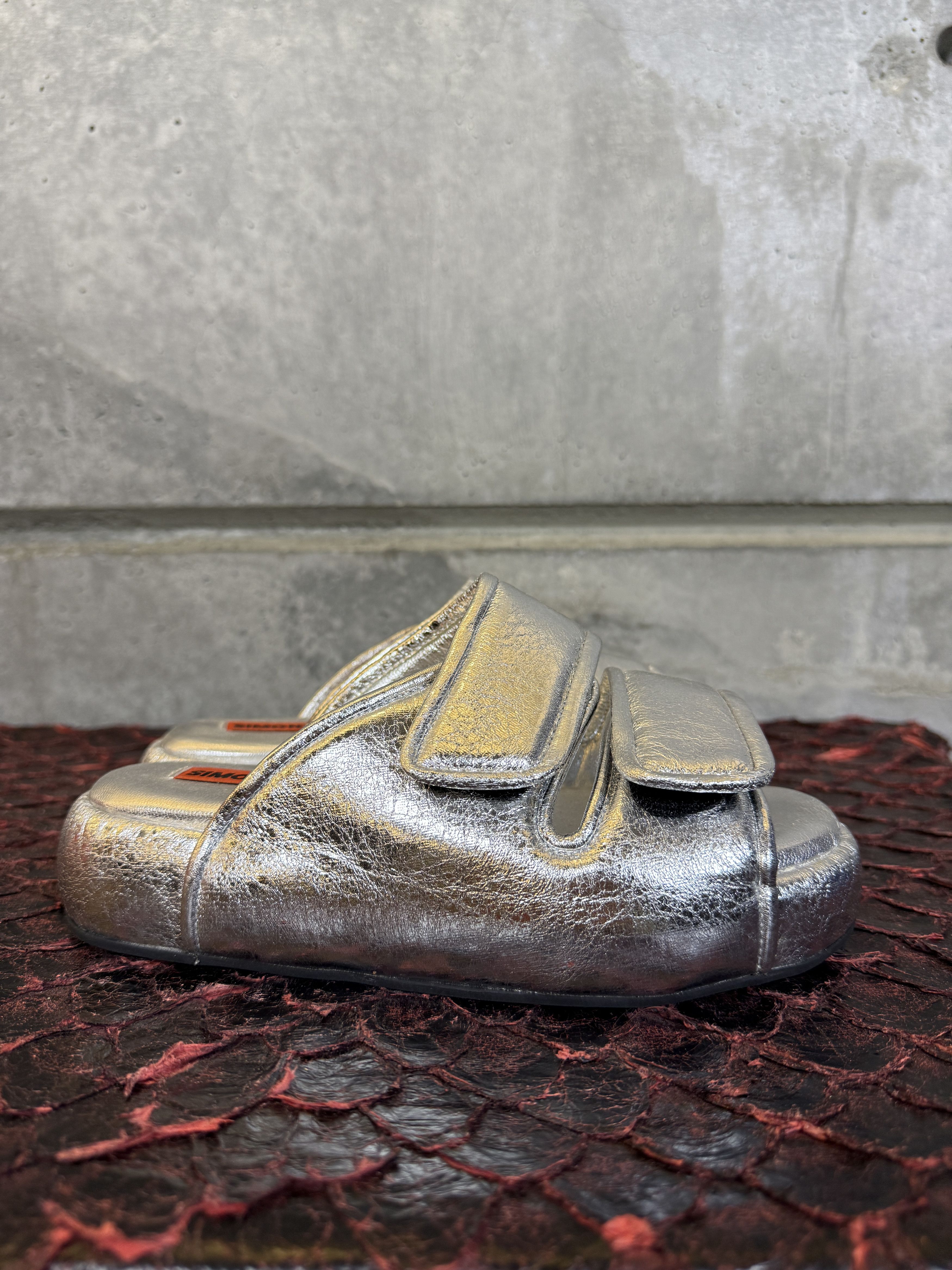Simon Miller Simon Miller Cro Metallic Dual-Grip Slide Sandals Size US 6 / IT 36 - 7 Thumbnail