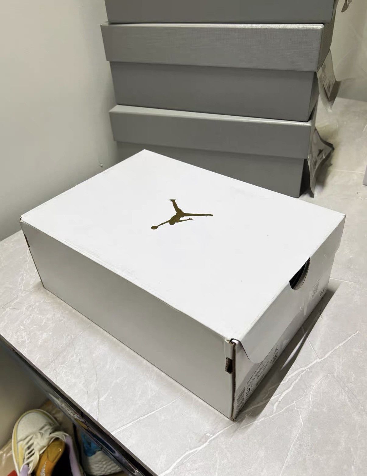 Jordan Brand Air Jordan 1 Silver White with Reflective Swoosh J42 Size US 9.5 / IT 39.5 - 9 Thumbnail