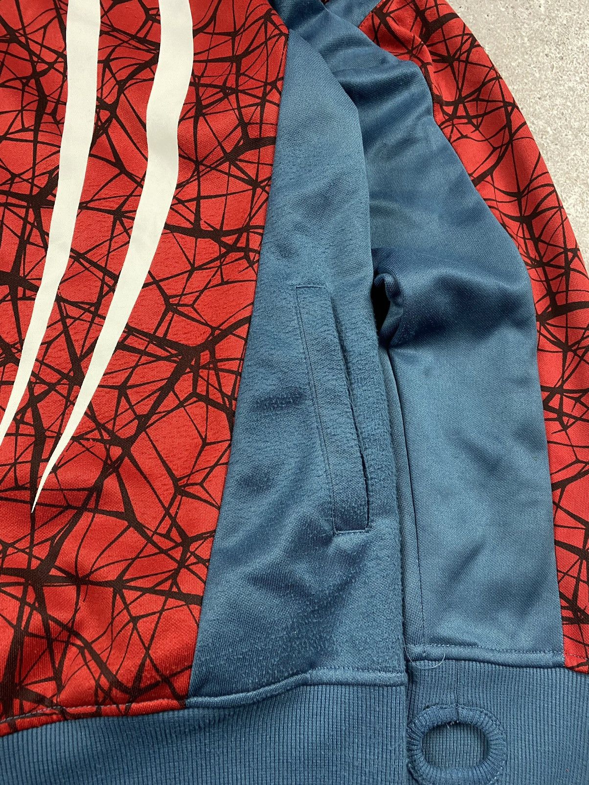 Marvel Comics Spider-Man Full Zip Up Hoodie By Marver comics very rare Size US M / EU 48-50 / 2 - 4 Thumbnail