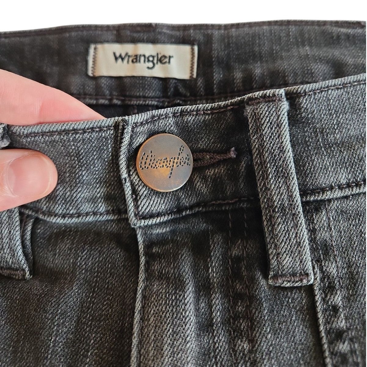 Wrangler Wrangler | High Rise-Crop- Straight-Carpenter Jeans| 27x27 Size 27" / US 4 / IT 40 - 5 Thumbnail