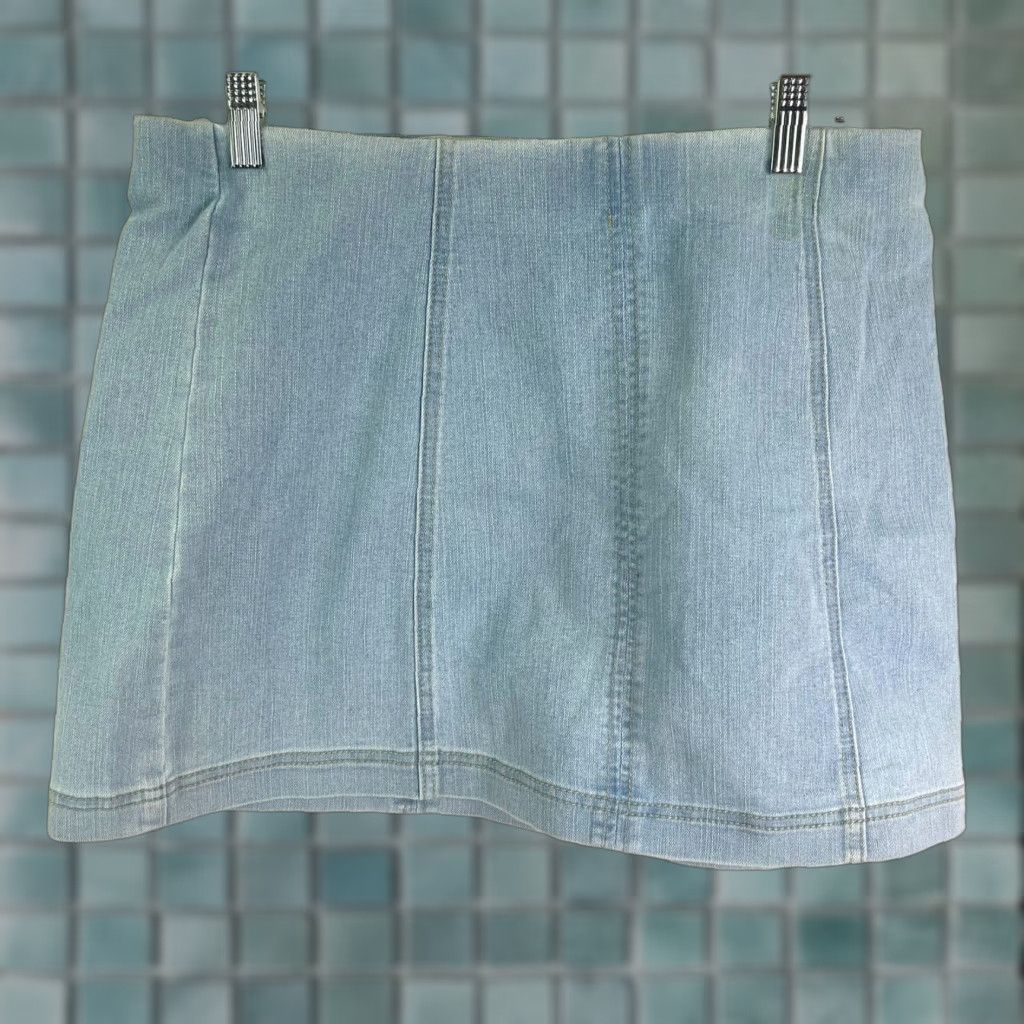 Vintage No Boundaries Denim Mini Skirt Womens Size L Blue 34X16 Size 36" / US 14 / IT 50 - 1 Thumbnail