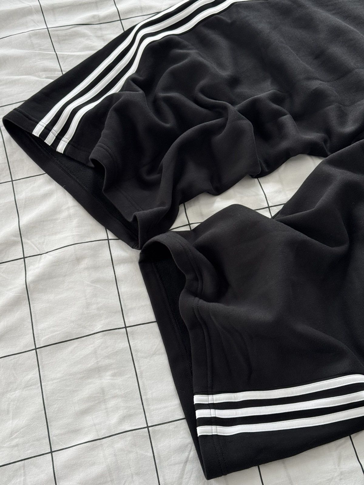 Adidas Unisex Adidas Balenciaga Style baggy Cotton Track Sweatpants Size US 33 - 14 Thumbnail