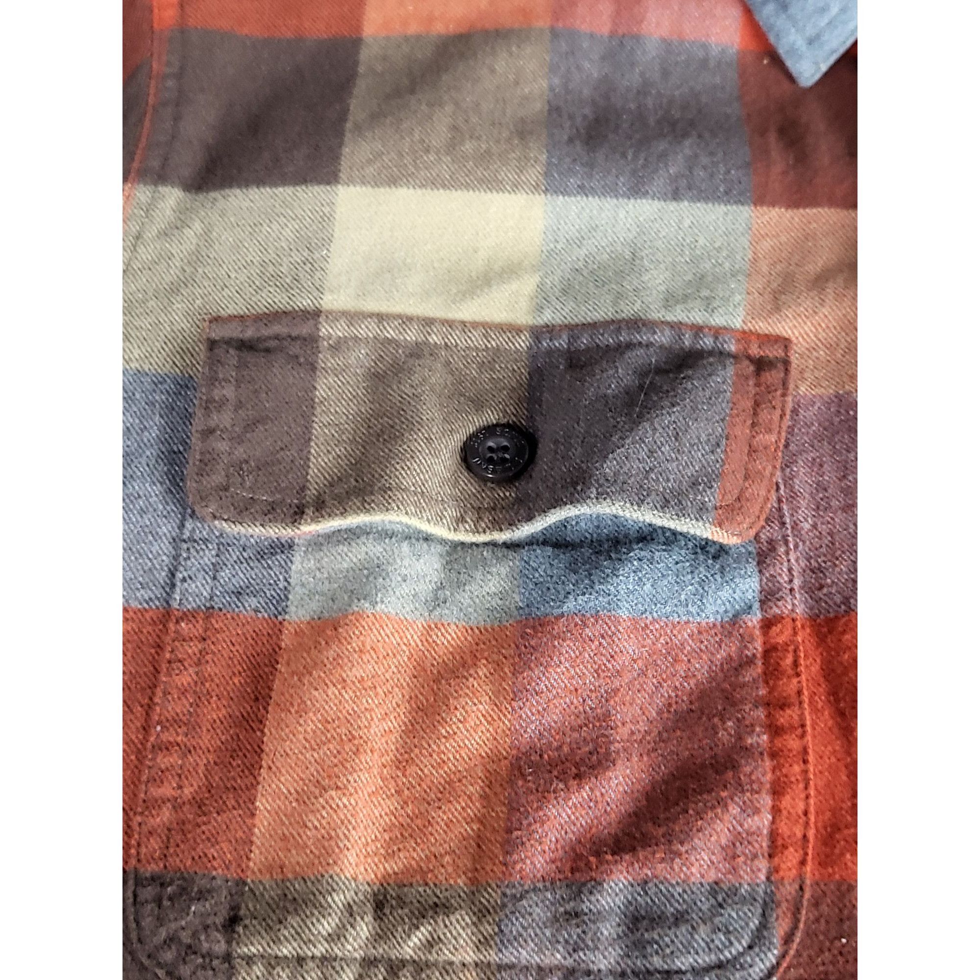 L.L. Bean L.L. Bean Fleece Lined Traditional Plaid Shacket Men Sz L Bu Size US L / EU 52-54 / 3 - 5 Thumbnail