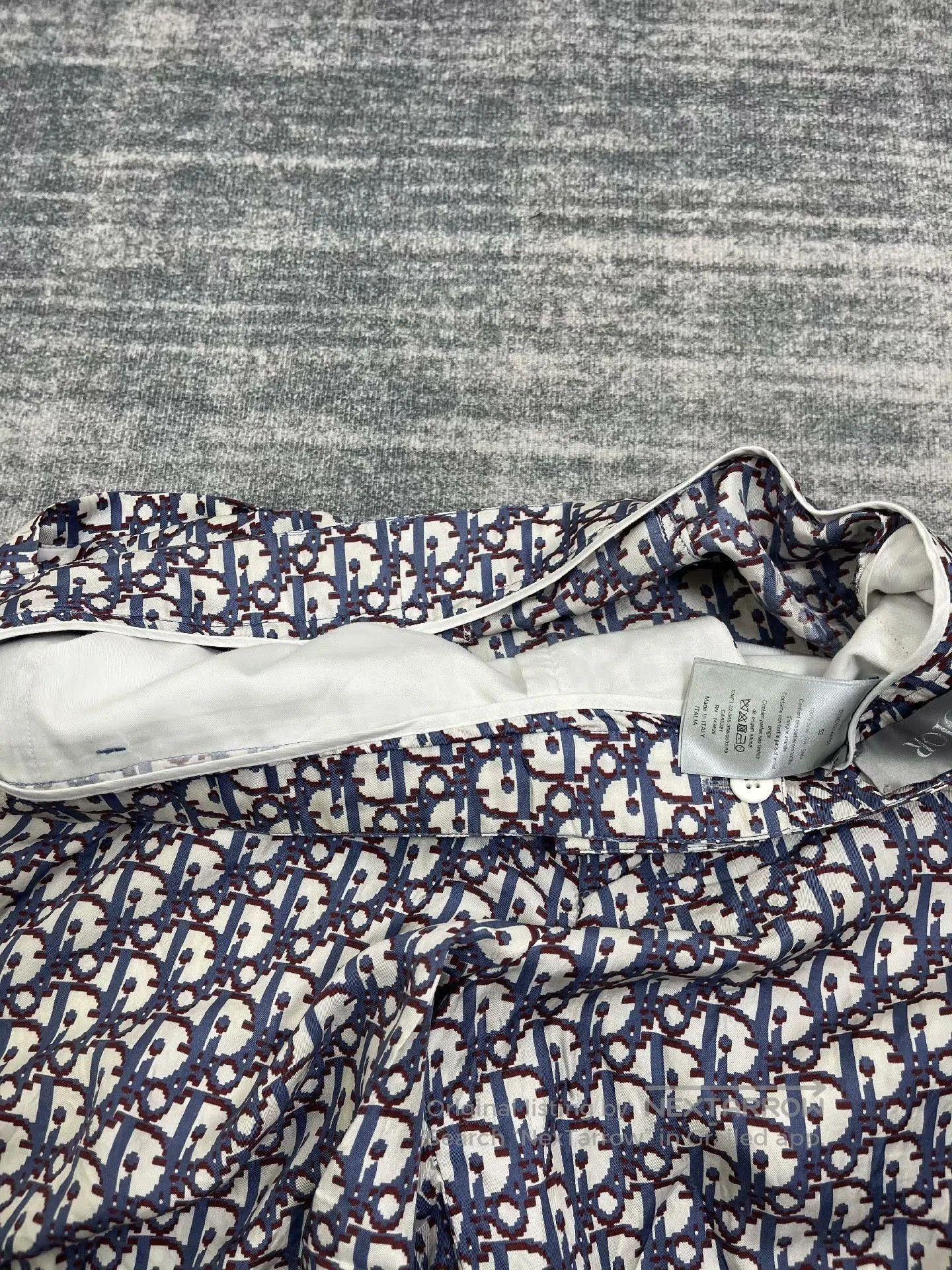Dior Dior Blue Red Print Silk Shorts. Size US 35 - 4 Thumbnail